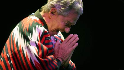 La cantante mexicana Chavela Vargas murió a causa de un paro respiratorio La cantante mexicana Chavela Vargas murió a causa de un paro respiratorio