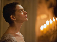 Les Miserables movie review Anne Hathaway