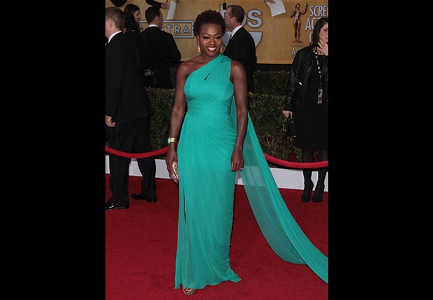 Viola Davis on red carpet at Screen Actors Guild Awards 2013
