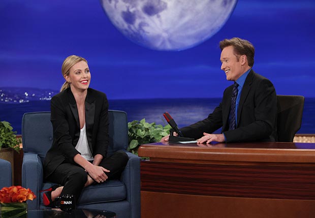 620-conan-charlize-talk-show-late-night-show.imgcache.rev1342197192472.jpg