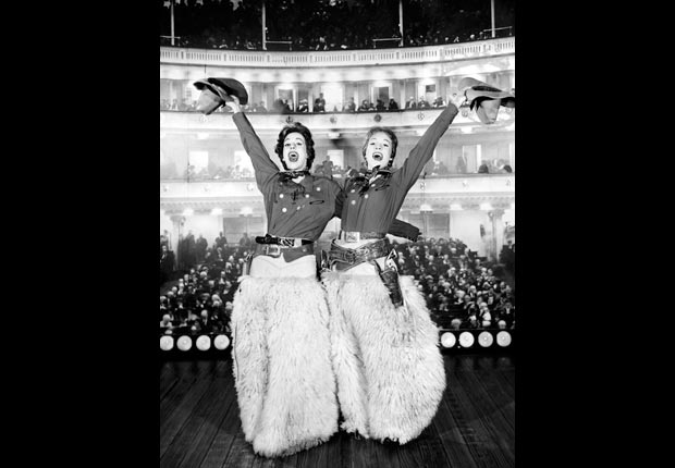 Carol Burnett and Julie Andrews in a television special at Carnegie Hall