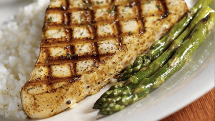 recipes for main dishes under 400 calories: swordfish with asparagus