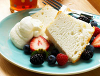 low fat dishes recipes angel food cake with  berries and whipped cream