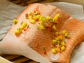 Recetas para prevenir el cancer de colon: Salmón escalfado con salsa de mango