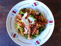 Broccoli and pepper pasta