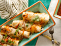Enchiladas de pollo en salsa roja