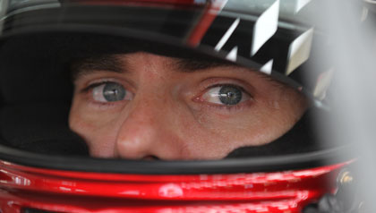 Gordon in helmut-Jeff Gordon NASCAR behind the scenes