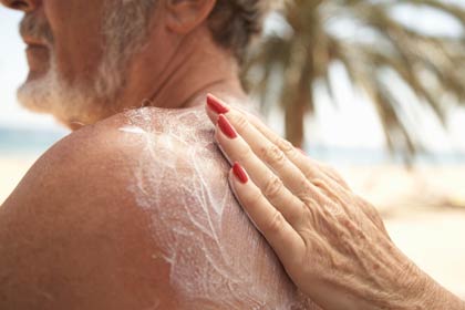 Aplicación de un bronceador