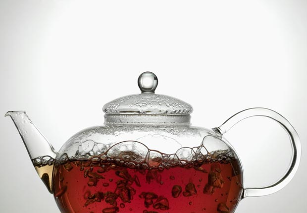 Fresh Tea Steeping in Teapot, Foods That Fight Cholesterol