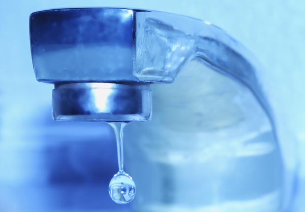 Fall Savings Challenge 2012: 10 Easy Ways to Save up to $100 a Month - Water Down the Drain