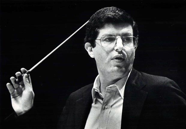 Marvin Hamlisch conductor on stage