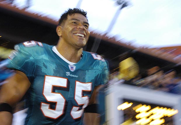 Junior Seau football linebacker Dolphins