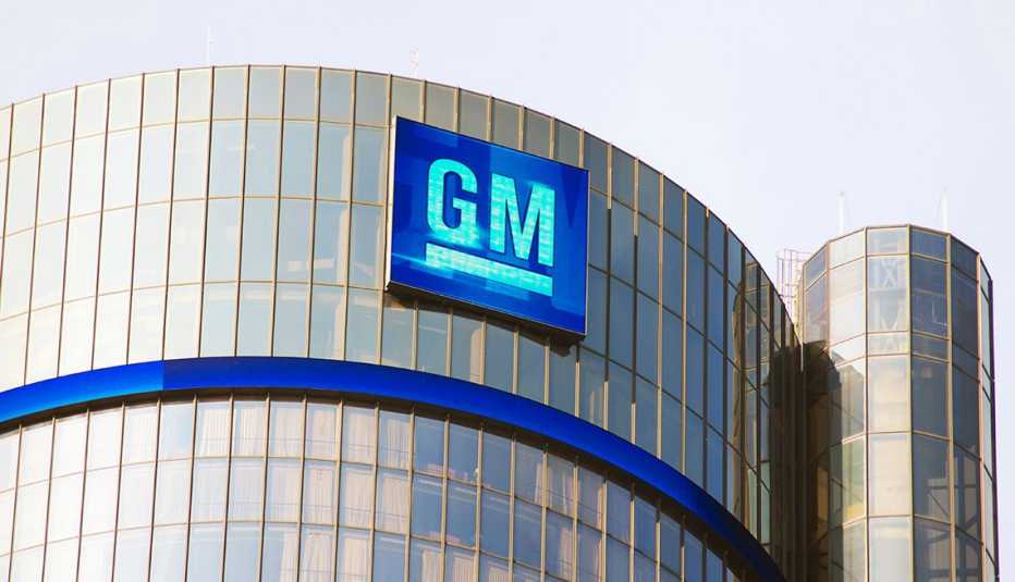 General Motors logo on the headquarters building in downtown Detroit, Michigan