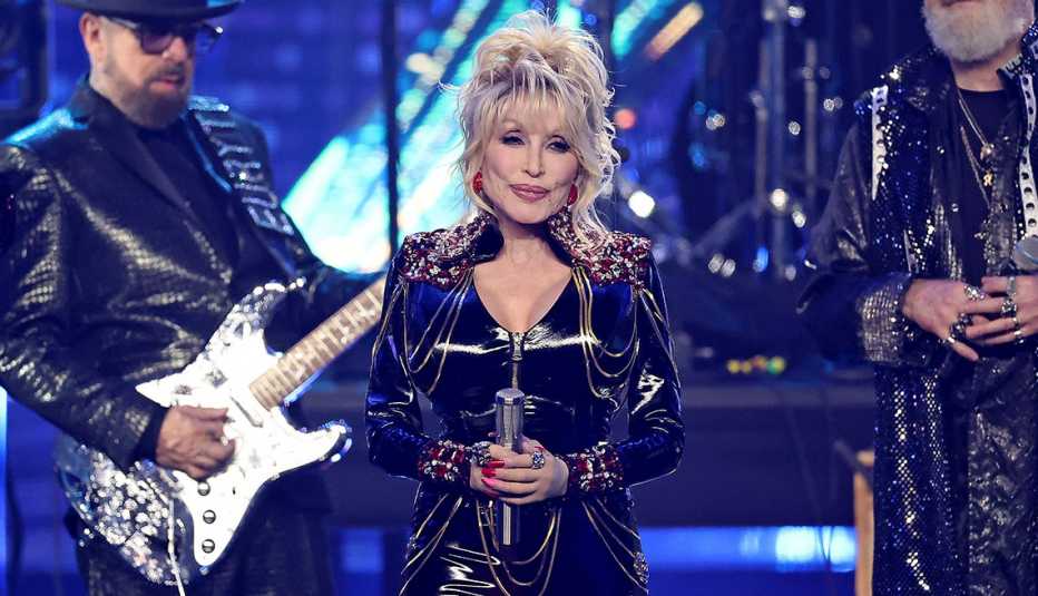 Dolly Parton on stage at  the Rock and Roll Hall of Fame ceremony