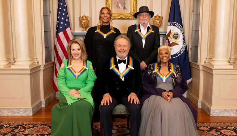 Queen Latifah, Barry Gibb, Renée Fleming, Billy Crystal and Dionne Warwick pose together for a portrait as they are honored at the 46th Annual Kennedy Center Honors