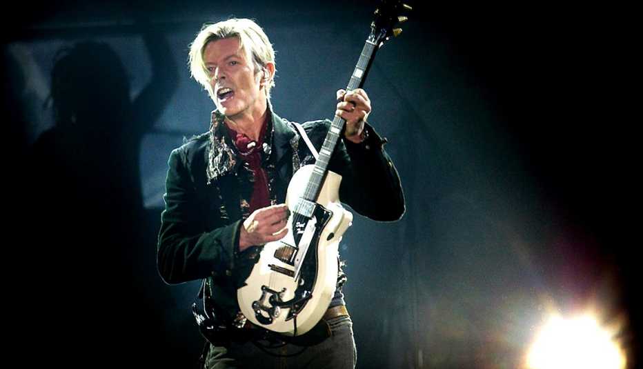 Rock legend David Bowie performs on stage at the Forum in Copenhagen late 07 October 2003.