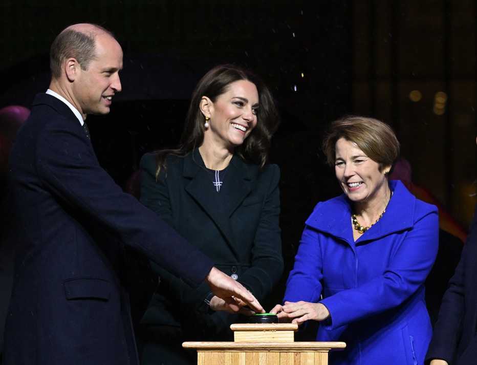 The Prince and Princess of Wales join Governor Elect Maura Healy by pressing a button to light up Boston at Speaker’s Corner by City Hall to kick off Earthshot celebrations