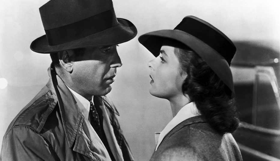 Humphrey Bogart and Ingrid Bergman star in the Warner Brothers film 'Casablanca', 1942. 