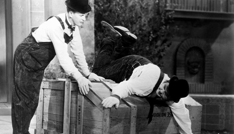 Stan Laurel and Oliver Hardy in 'The Music Box' movie