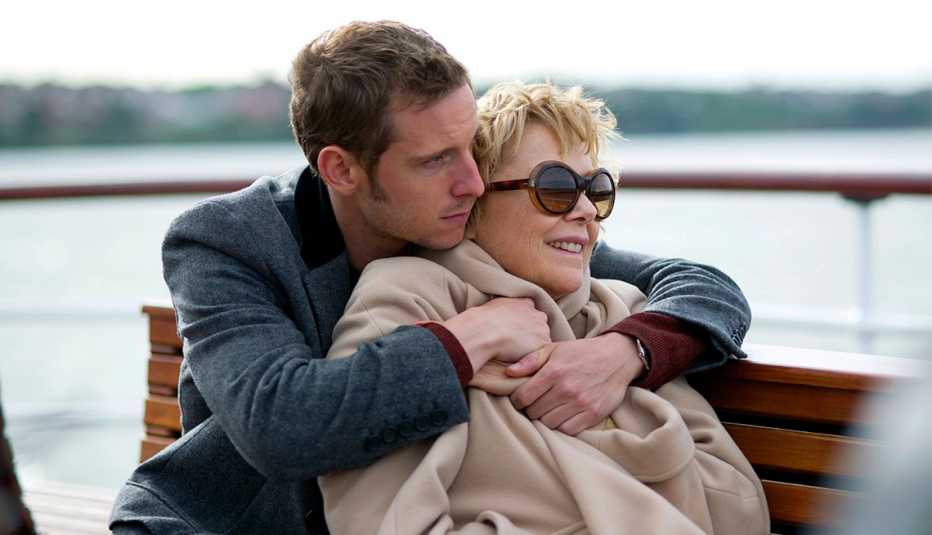 Jamie Bell and Annette Bening in Film Stars Don't Die In Liverpool