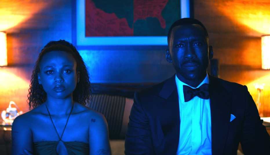 Myha’la Herrold and Mahershala Ali in a scene from the Netflix film "Leave the World Behind."
