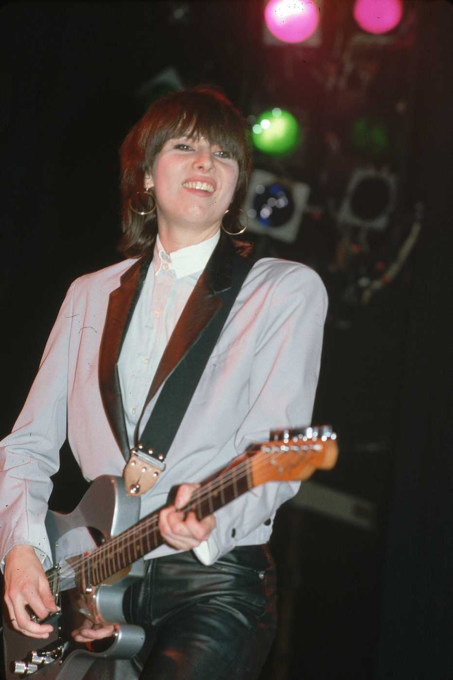 chrissie hynde of the pretenders photographed by lynn goldsmith