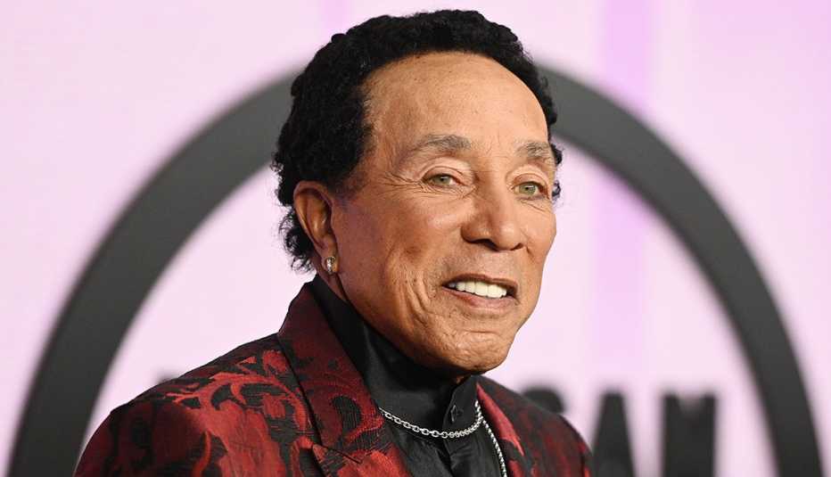smokey robinson on the red carpet at the american music awards at the microsoft theater at l a live in los angeles