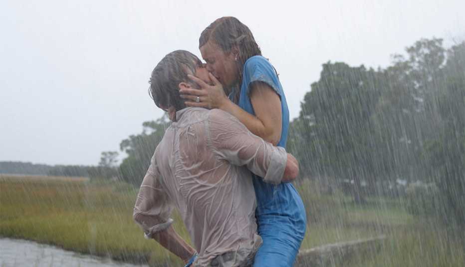 Ryan Gosling and Rachel McAdams in ‘The Notebook’
