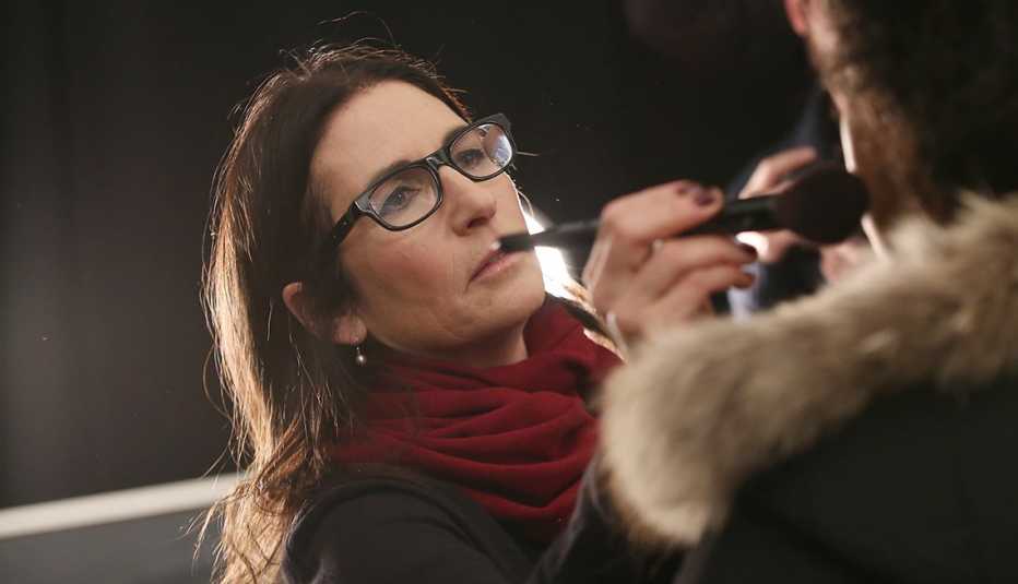 Makeup artist Bobbi Brown prepares a model backstage at the Marchesa Fall 2016 New York Fashion Week on February 17 2016 in New York City