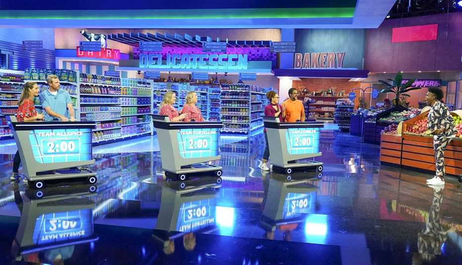 Leslie Jones hosts a reboot of the TV game show Supermarket Sweep