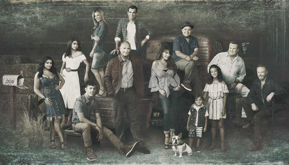 A group photo of the cast of Modern Family