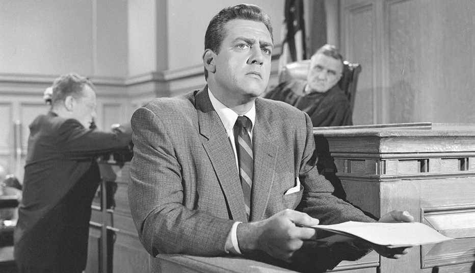 Raymond Burr in a courtroom scene in the television series Perry Mason
