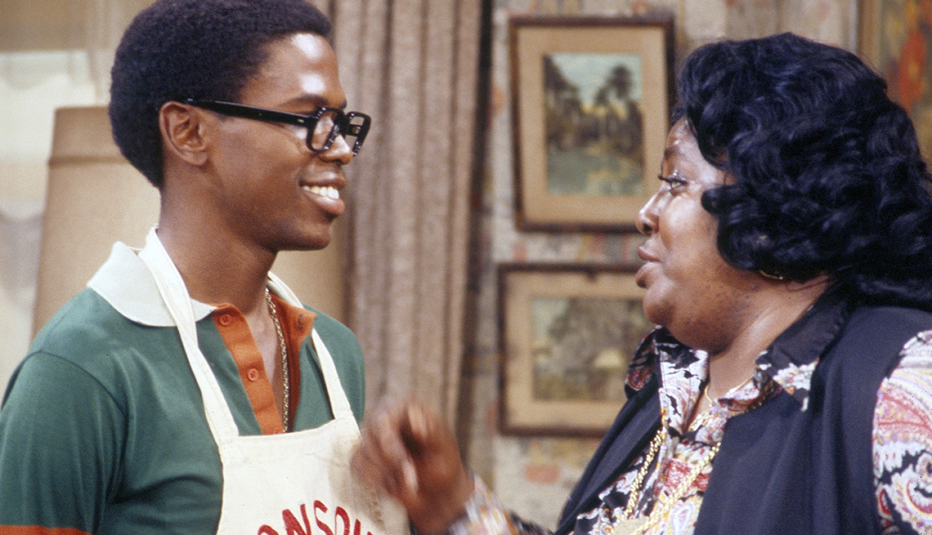 from left ernest thomas and mabel king on the sitcom whats happening