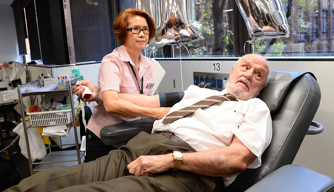 81-year-old James Harrison, known as "the man with the golden arm," with rare blood type gives last blood donation