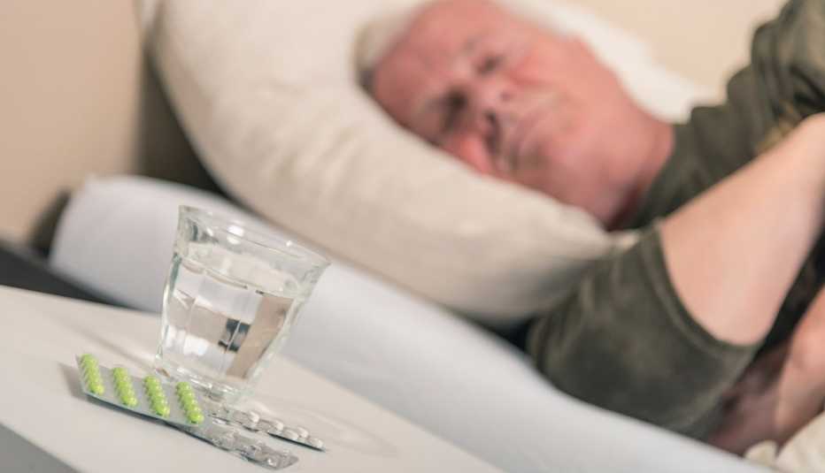 Insomnia and allergy medications can create problems with memory and decision-making