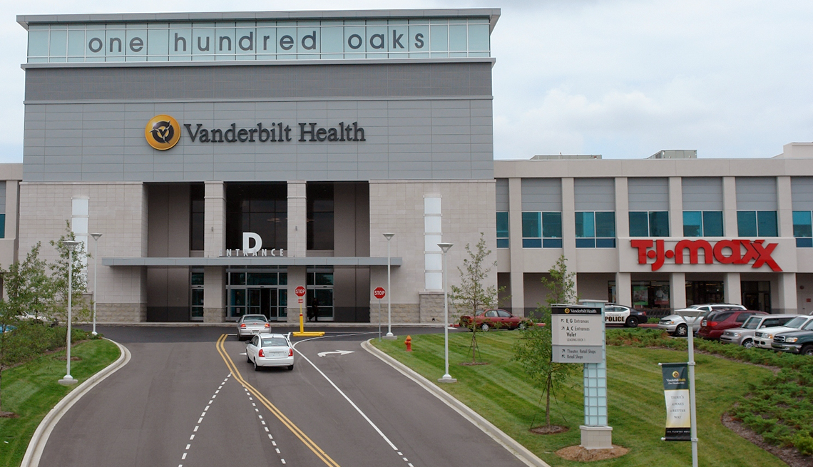 One Hundred Oaks Mall in Nashville was failing before the Vanderbilt University Medical Center moved in