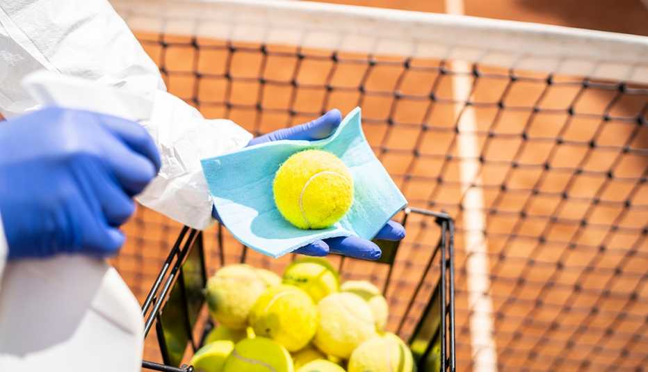 Disinfecting tennis balls