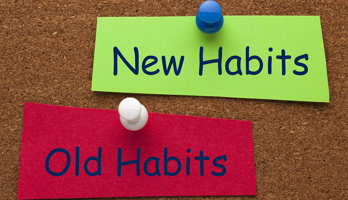 New Habits vs Old Habits words on colorful stickers pinned on cork board. Business concept.