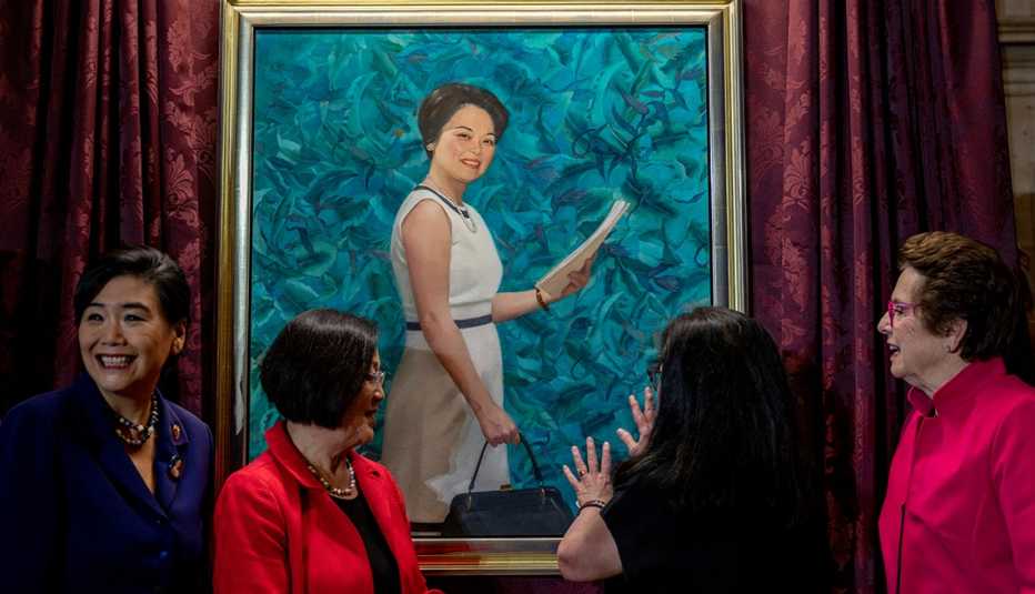 unveiling of a portrait of patsy mink