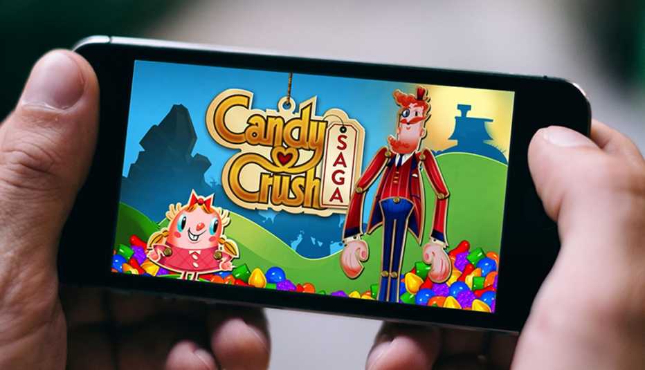 Candy Crush Saga App Game played on Apple iPhone