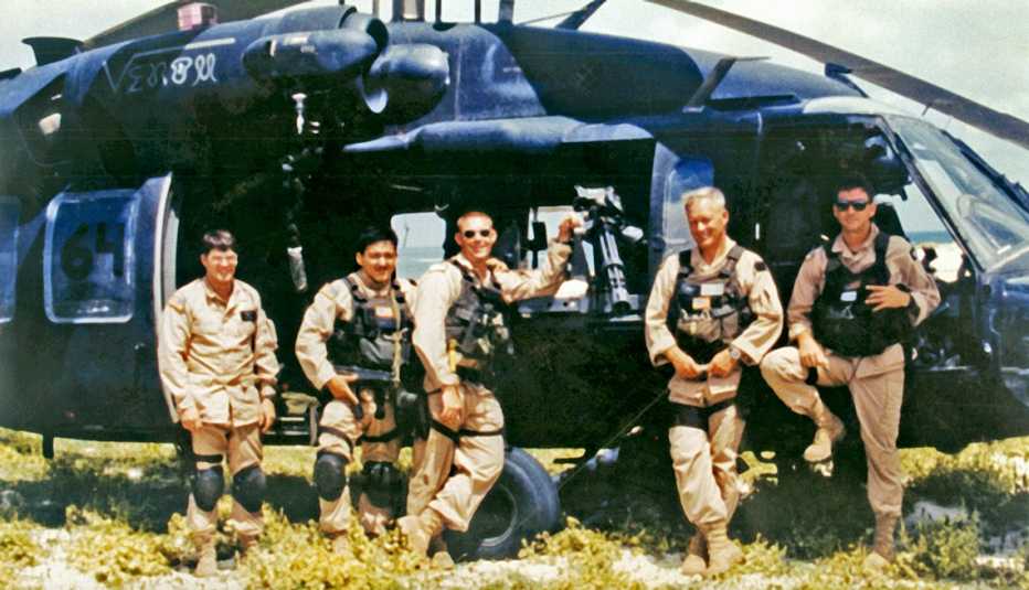 crew of Super Six-Four in Somalia, 1993.  From Left to right: Winn Mahuron, Tommy Field, Bill Cleveland, Ray Frank and Mike Durant.