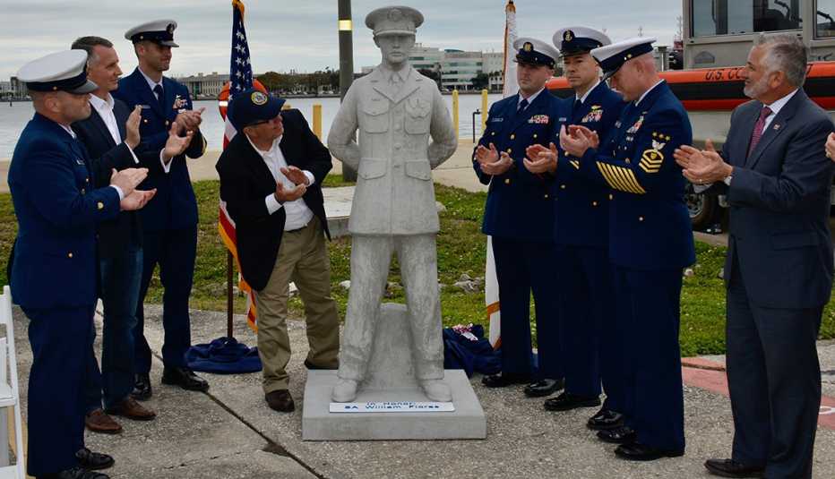 A statue for the underwater veterans memorial in Florida