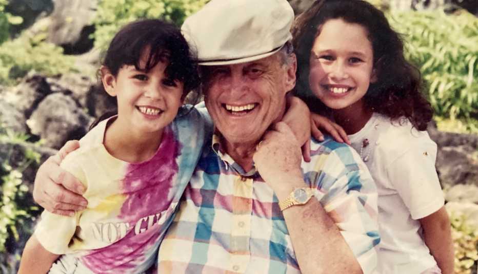 bob blum pictured with his granddaughters