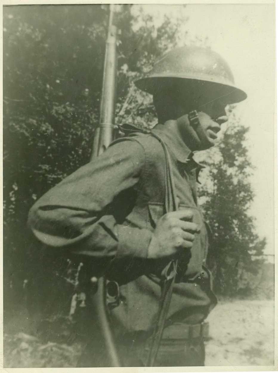 an older photo of a soldier
