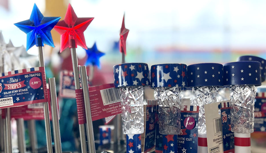 examples of l e d lighted stakes for fourth of july
