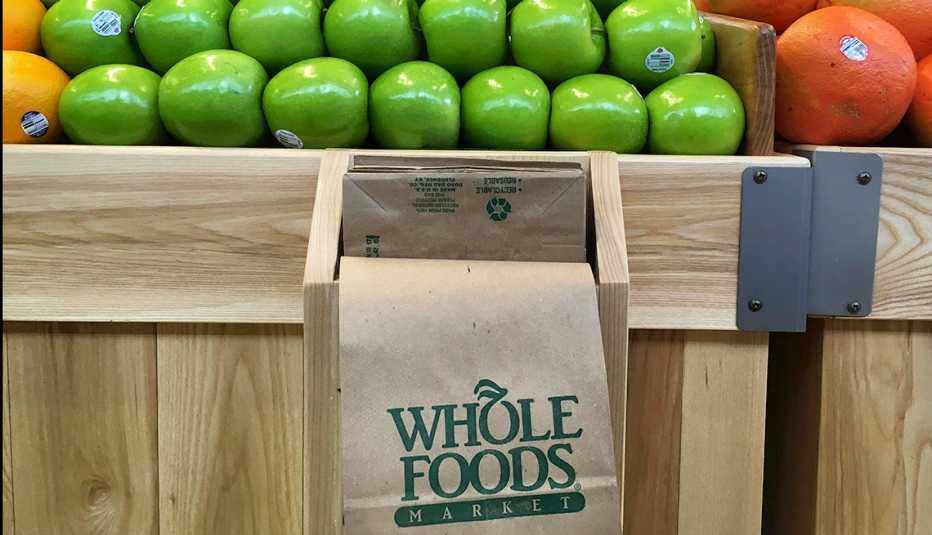 Amazon to cut prices at Whole Foods