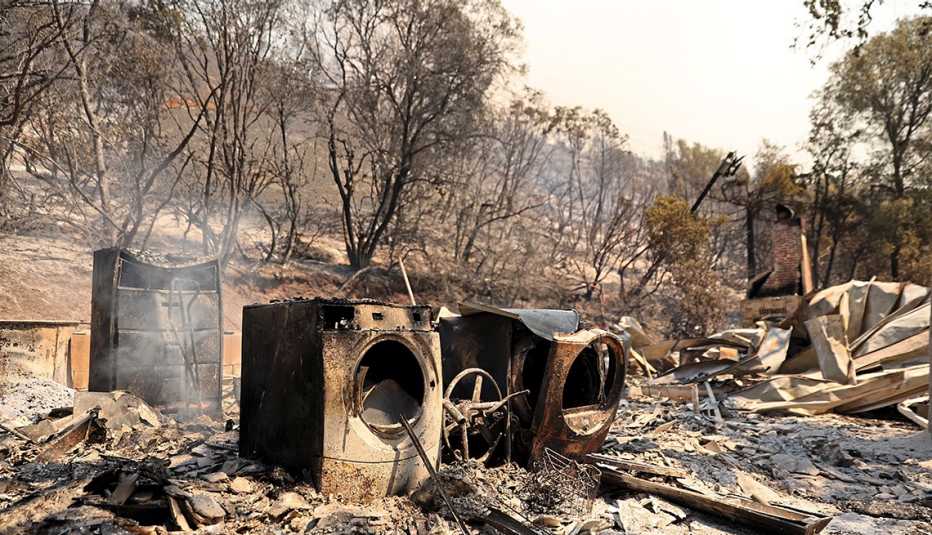 A wildfire near Yosemite National Park destroyed more than 125 homes last summer. 