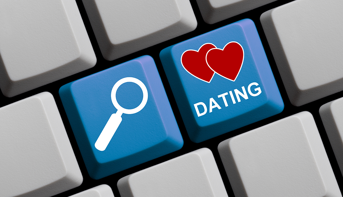 Computer Keyboard with symbols is showing search for Dating online