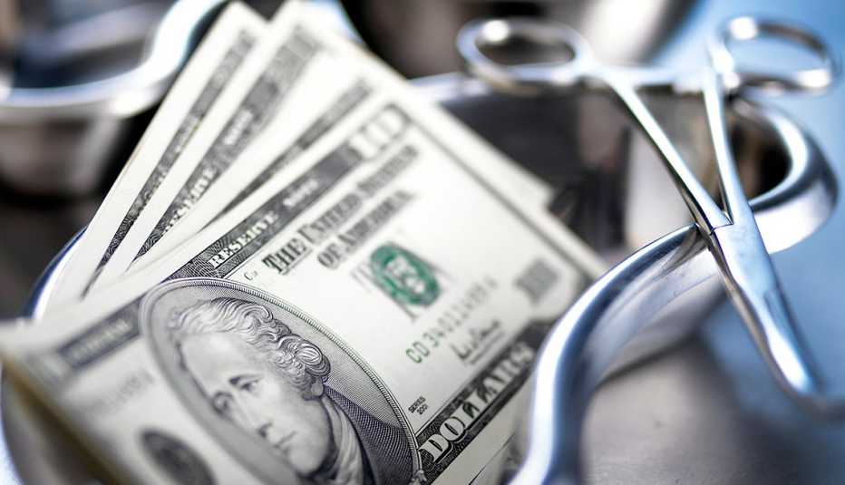 AARP urges Congress not to cut Medicare 