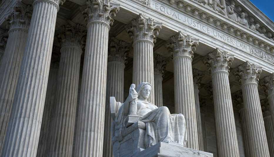 Picture outside the Supreme Court, engraving on building reads Equal Justice Under Law